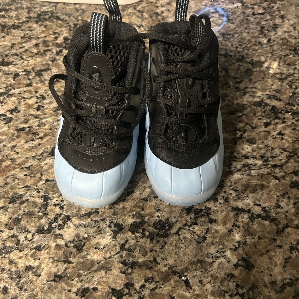 Nike Kids Black and Light Blue Sneakers